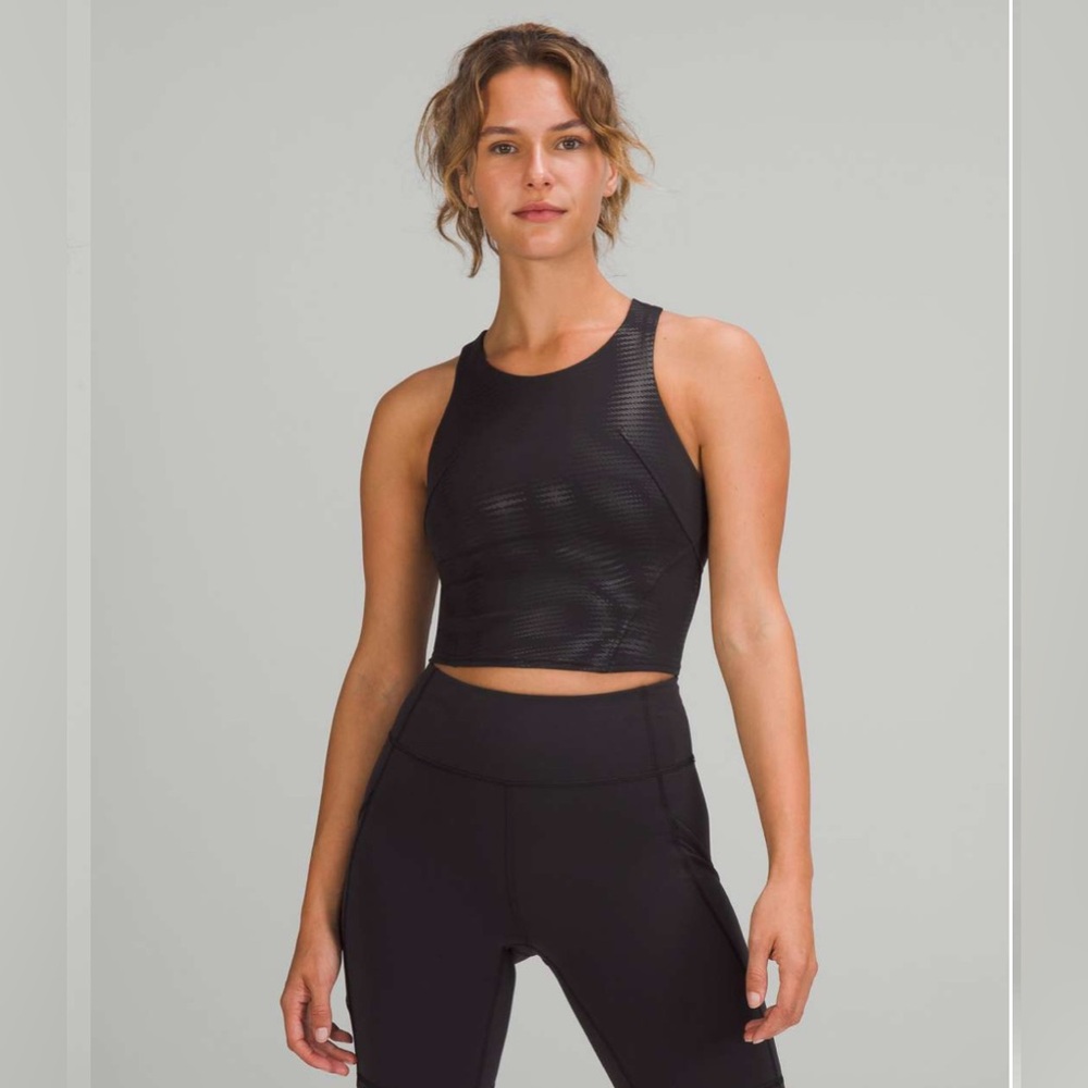 Black Sleeveless Crop Top